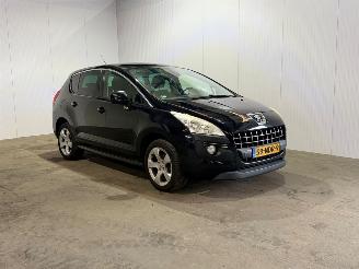damaged passenger cars Peugeot 3008 1.6 VTi ST 2010/8