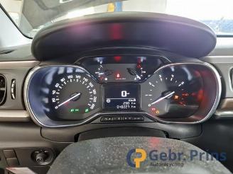 Citroën C3 C3 (SX/SW), Hatchback, 2016 1.2 12V e-THP PureTech 110 picture 8