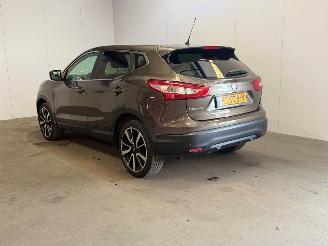 Vaurioauto  passenger cars Nissan Qashqai 1.2 Connect Edition 2015/1