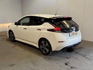 skadebil auto Nissan Leaf N-Connecta 40 kWh 2021/6