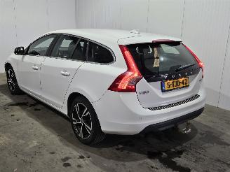 krockskadad bil auto Volvo V-60 2.0 D3 20V Combi/o  Diesel 1.984cc 120kW (163pk) FWD 2011/5