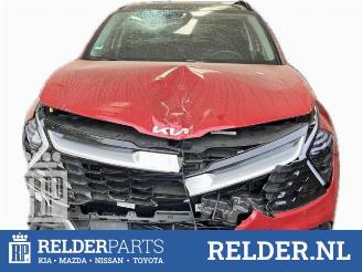 Salvage car Kia Sportage Sportage (NQ5), Terreinwagen, 2021 1.6 T-GDi Hybrid 16V 2023/10