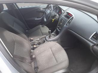 Opel Astra 1.6 CDTI picture 16