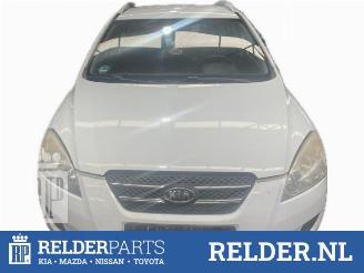 Sloopauto Kia Cee d Cee'd Sporty Wagon (EDF), Combi, 2007 / 2012 1.6 16V 2009/6