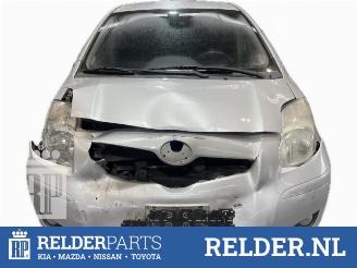 Uttjänta bilar auto Toyota Yaris Yaris II (P9), Hatchback, 2005 / 2014 1.33 16V Dual VVT-I 2011/3