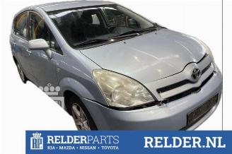 Coche siniestrado Toyota Corolla-verso Corolla Verso (R10/11), MPV, 2004 / 2009 1.8 16V VVT-i 2006/8