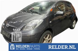 Toyota Yaris Yaris II (P9), Hatchback, 2005 / 2014 1.33 16V Dual VVT-I picture 2