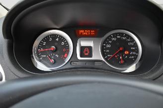 Renault Clio 1.2 16V picture 11