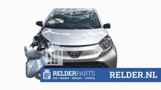 Vrakbiler auto Toyota Aygo Aygo X, Hatchback, 2022 1.0 12V VVT-i 2023/4