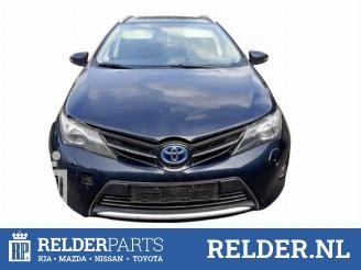 Vrakbiler auto Toyota Auris Touring Sports Auris Touring Sports (E18), Combi, 2013 / 2018 1.8 16V Hybrid 2013/12