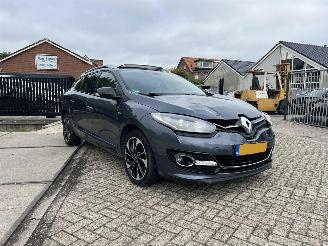 Unfallwagen Renault Mégane 1.2 TCe Bose | PANO AUTOMAAT!! 2015/3