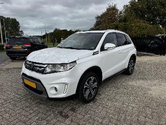 Schadeauto Suzuki Vitara 1.6 High Executive Pano 2015/7