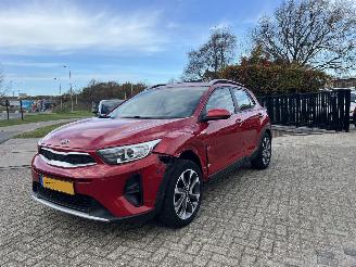 skadebil auto Kia Stonic 1.0 T-GDi ExecutiveLine AUTOMAAT !! 2020/8