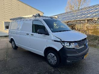 Volkswagen Transporter 2.0 TDI L2H3 28 picture 4