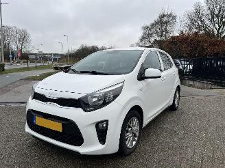 Vaurioauto  passenger cars Kia Picanto 1.0 DPi DynamicLine 127.120 Km!! 2023/5