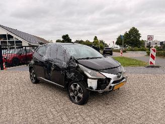 škoda osobní automobily Toyota Aygo 1.0 VVT-i x-clusiv | 44.274 km!! 2014/11