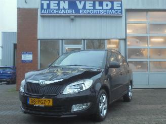 skadebil auto Skoda Fabia Combi 1.2 TDI Greenline, Airco, Cruise control 2011/1