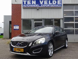 Schadeauto Volvo V-60 2.4 D5 AWD Summum Autom., Schuifdak, Leer, Navi, Camera 2011/1