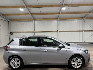 Auto incidentate Peugeot 308 1.2 PureTech 81kW Blue Lease Active 2020/10