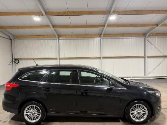 skadebil auto Ford Focus 1.0Titanium 92kW Airco 2017/7
