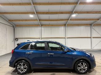 skadebil auto Kia Niro 1.6GDi 77kW Hybrid ExecutiveLine 2019/11