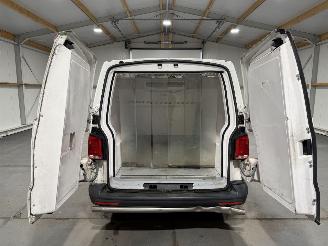 Volkswagen Transporter 2.0TDI 81kW L2H1 Koelwagen picture 21