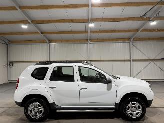 damaged passenger cars Dacia Duster 1.2TCe 92kW 4x2 Laureate 2015/11