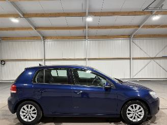 Schadeauto Volkswagen Golf 1.6TDI 77kW Bluemotion ECC Navi 2012/10