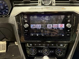 Volkswagen Passat 1.5TSI 110kW Automaat Highline Business R Pano picture 15