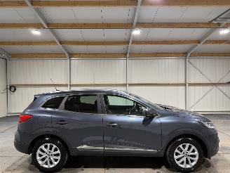 Vaurioauto  passenger cars Renault Kadjar 1.5DCI 81kW Clima Camera Intens 2018/4
