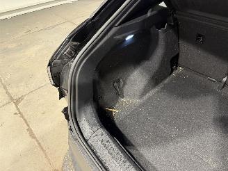 Volkswagen ID.4 77kWh 125kW Pro picture 25