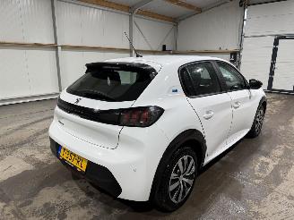 Peugeot e-208 50kWh 100kW Active Pack picture 6