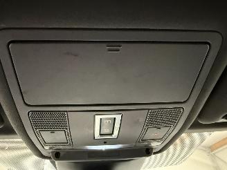 Land Rover Range Rover Evoque P200 AWD 2.0 147kW R-Dynamic SE picture 48