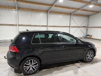 Volkswagen Golf 1.4TSI 92kW Connected Series picture 5