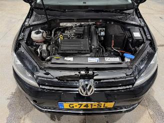 Volkswagen Golf 1.4TSI 92kW Connected Series picture 26