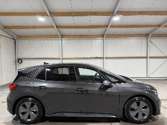 Vaurioauto  passenger cars Cupra Born 62kWh 150kW Business 2022/11