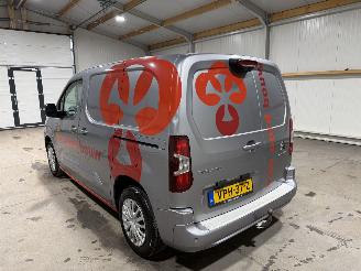 Citroën Berlingo 1.5BlueHDI 73kW Driver picture 12