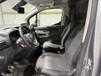 Citroën Berlingo 1.5BlueHDI 73kW Driver picture 30