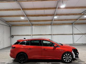 uszkodzony samochody osobowe Renault Mégane 1.3TCe 103kW Automaat Clima Techno 2023/9