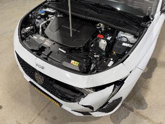 Peugeot e-308 54kWh 115kW GT First Edition EV picture 27