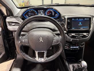 Peugeot 2008 1.2PT 96kW Clima Allure picture 31