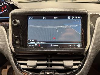 Peugeot 2008 1.2PT 96kW Clima Allure picture 34