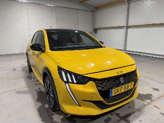 Peugeot e-208 50kWh 100kW EV GT Pack picture 3