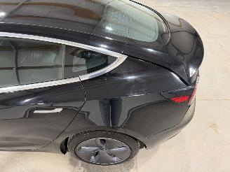 Tesla Model 3 60kWh Standard 175kW RWD Plus picture 32