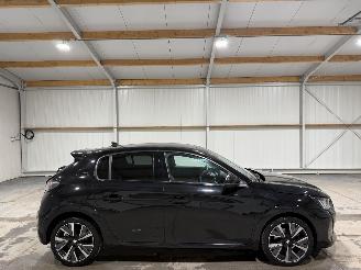 Avarii autoturisme Peugeot 208 1.2PT 96kW Automaat Allure Pack Sterrenhemel 2022/4