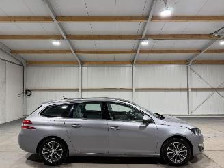 Auto incidentate Peugeot 308 1.2PT 96kW Blue Lease Premium 2016/1