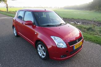Auto incidentate Suzuki Swift 1.5 102pk Exclusief 128.000km  van oma Geweest  Airco 2005/11
