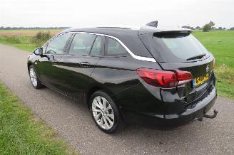 krockskadad bil auto Opel Astra SPORTS TOURER+ 14 150PK  INNOVATION SPORT Camera Navigatie Clima  2018 2018/11
