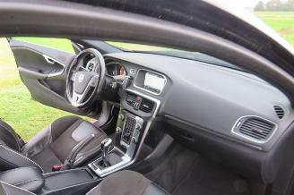 Volvo V-40 2.0 D2 R Design 120pk 180.000km nap Camera Navie Leer Stoelverwarming 2015-09 picture 11