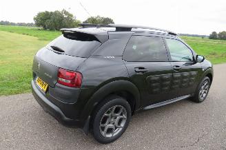 Schadeauto Citroën C4 cactus 1.2 Pure Tech Shine 11-2015  166.000km Nap Camera Airco 2015/11